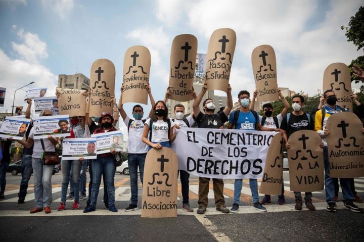 Dejusticia / “Defender Derechos Humanos en Venezuela” los retos de la sociedad civil para enfrentar el cierre del espacio democrático