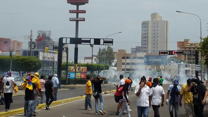 Alerta ante discriminación y sometimiento de estudiantes y profesores universitarios en Zulia y Mérida